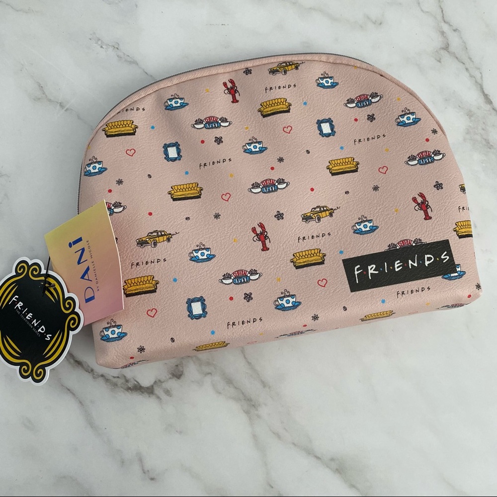 🦞NWT! FRIENDS inspired Makeup bag. From the brand Danielle Nicole
